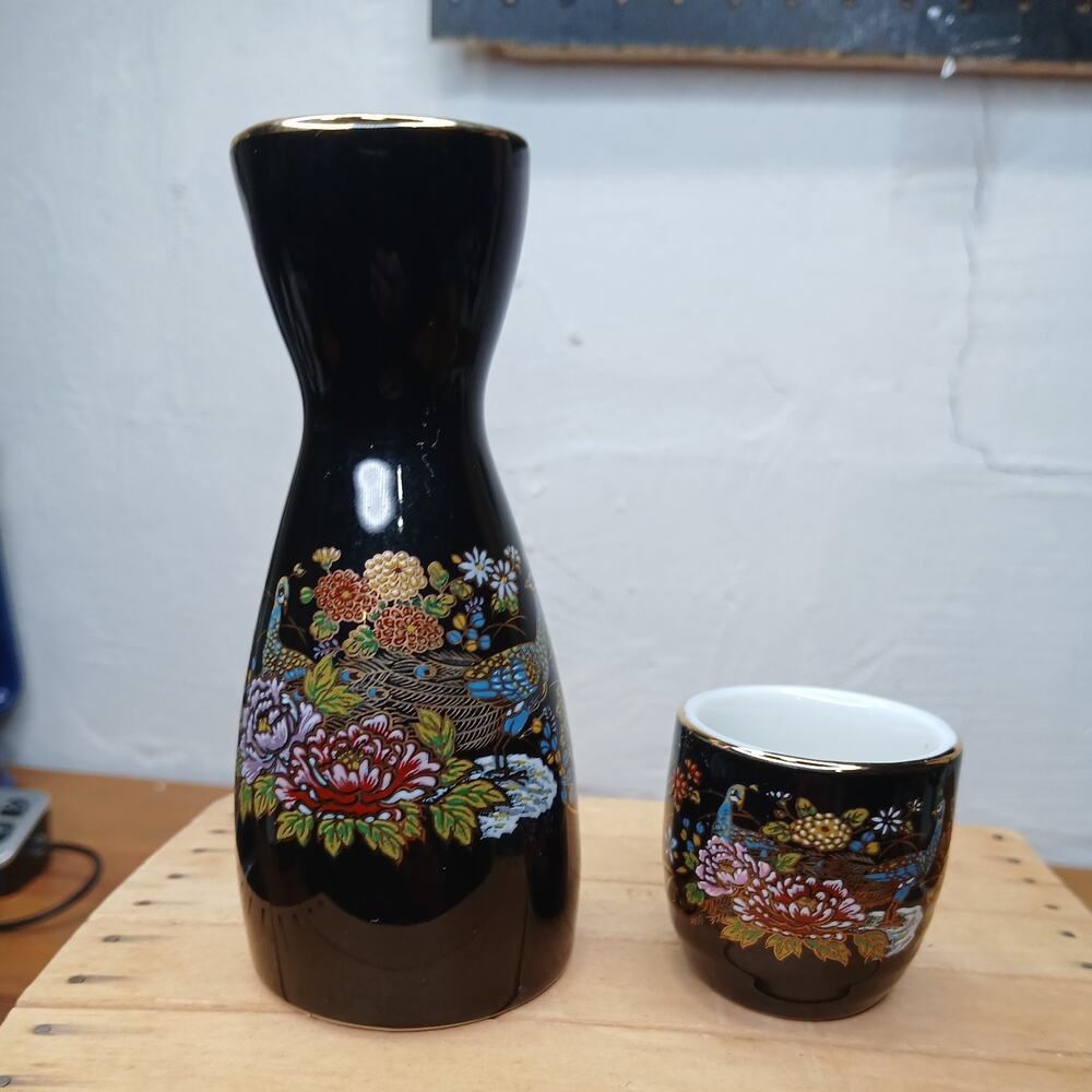 Japanese Osaka Sake Set Pitcher 1Cup Floral Black And Gold Peacock #10